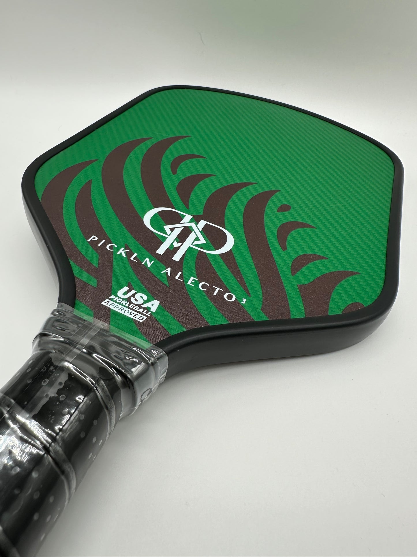 Gen3 Alecto3: Kevlar Hybrid Thermoformed 16MM DynamoCore Pickleball Paddle - Thermoformed Control with Power